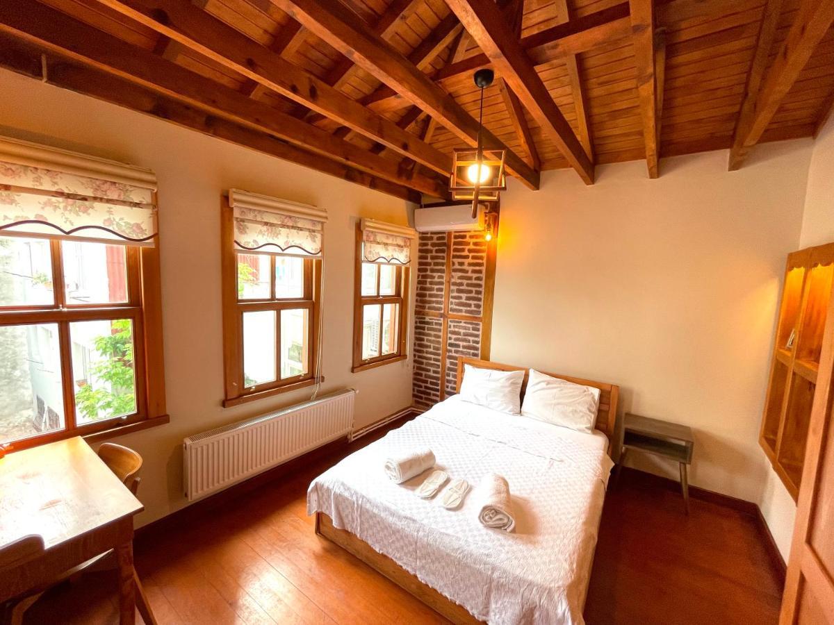 Authentic Turkish Home Family Room Стамбул Экстерьер фото